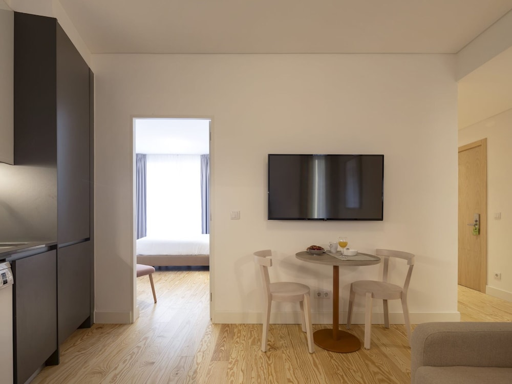 Lisbon Serviced Apartments Santos 36/50