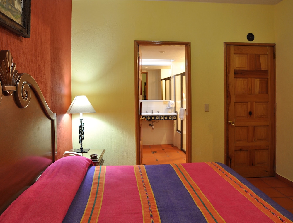 Hotel La Parroquia 27/82