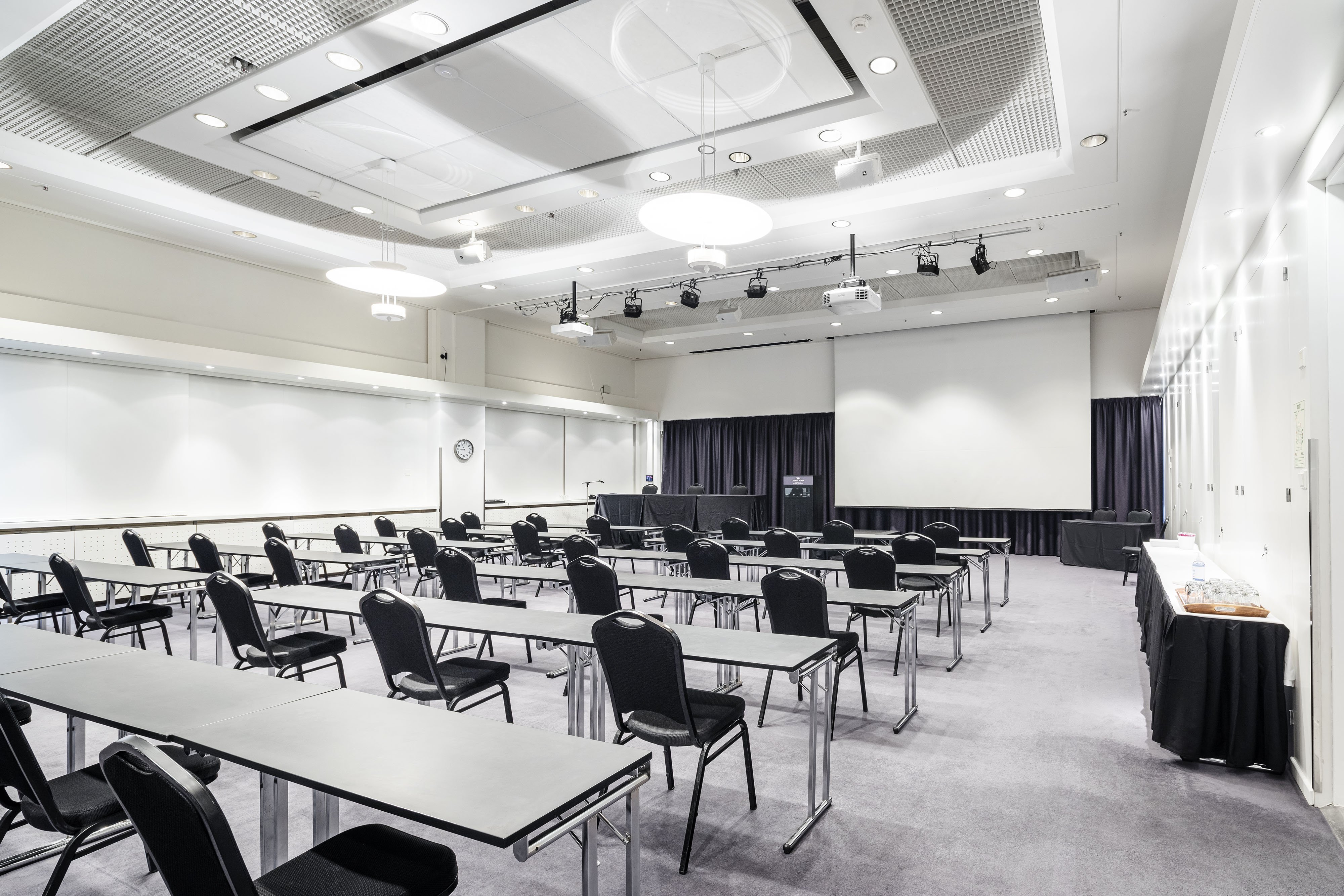 Crowne Plaza Helsinki Hesperia 61/74