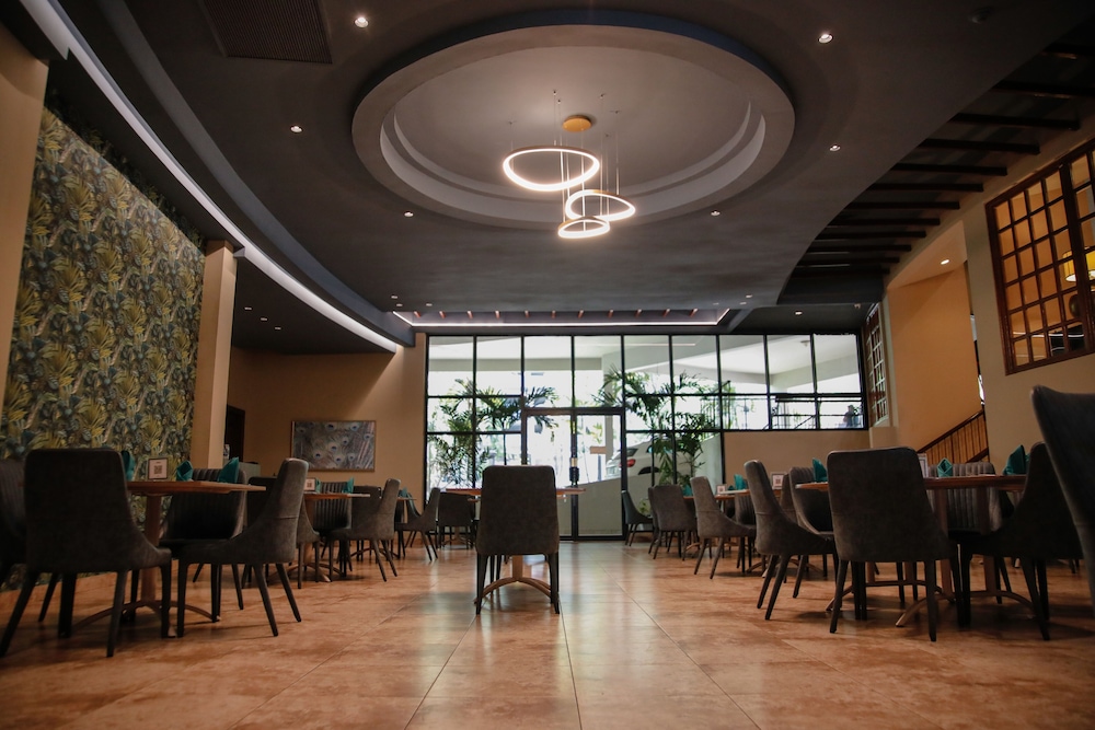 Plaza Paitilla Inn Hotel 38/50