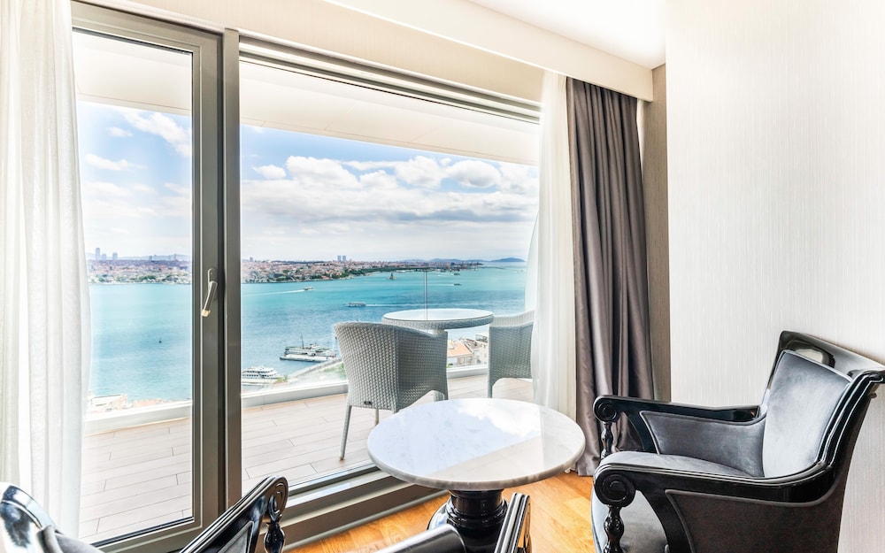 Opera Hotel Bosphorus 43/67