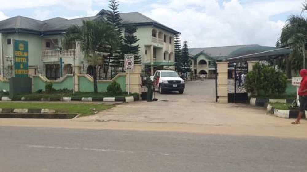 Eemjm Hotels And Suites Limited 39/42