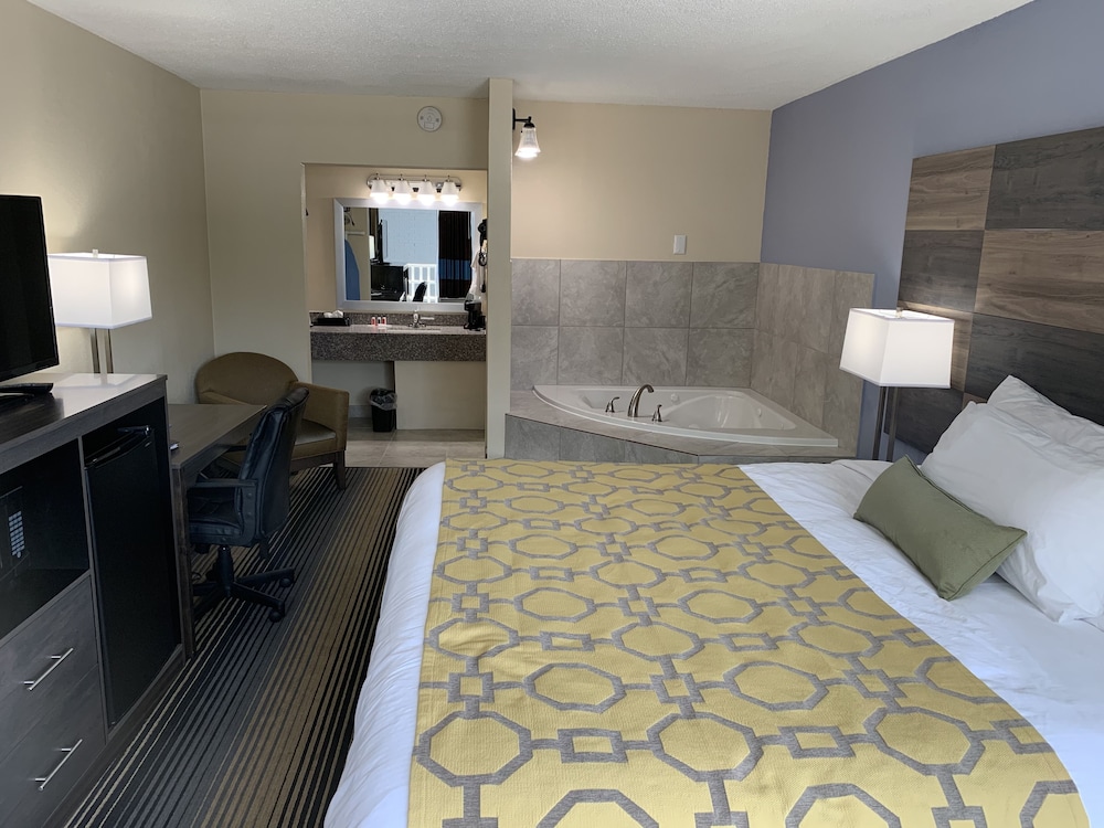 Baymont By Wyndham Cheraw 16/31