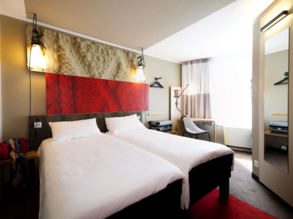 Ibis Hotel Koln Centrum 24/68