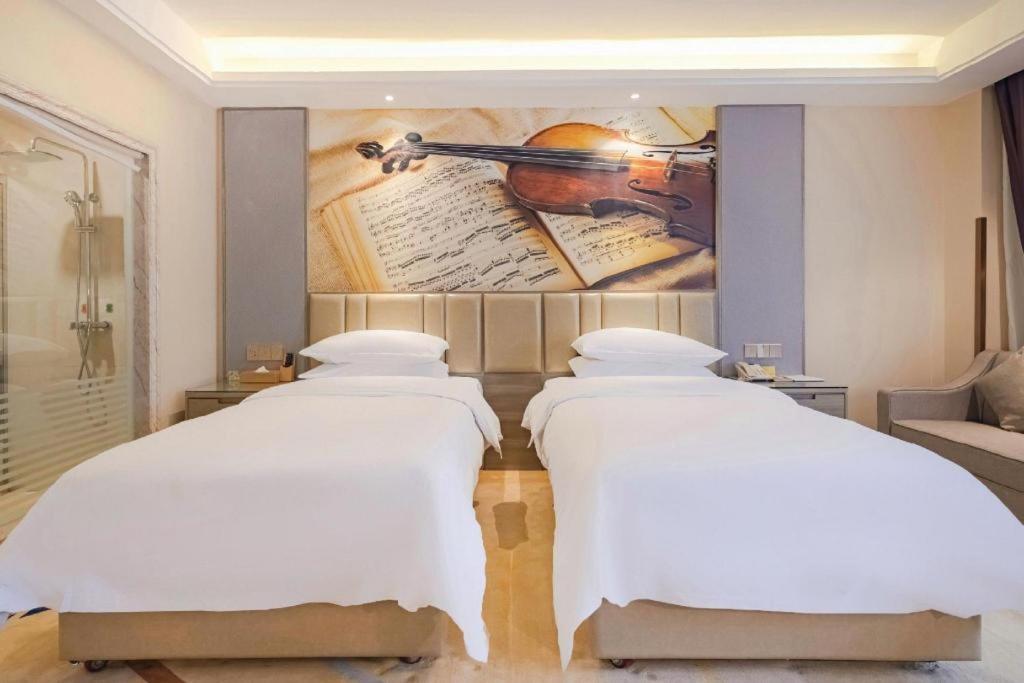 Venus International Hotel (Kunming Tongde Plaza) 24/60