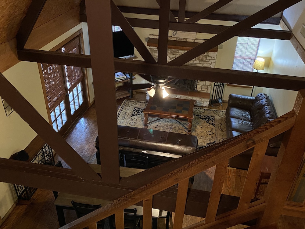 Frio Springs Lodges 42/50