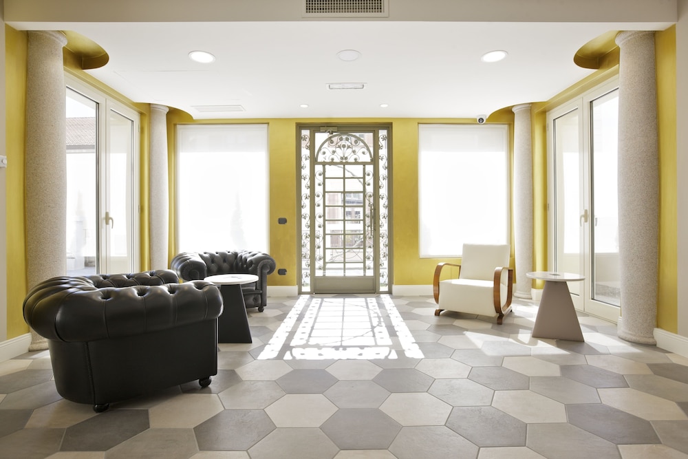 Al Campanile Aparthotel Suite 45/73