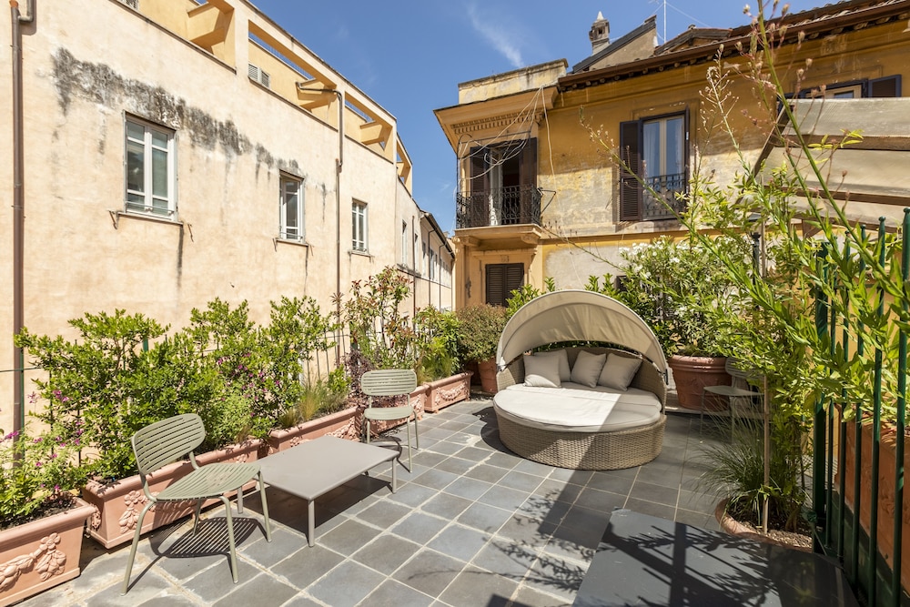 Rome Accommodation - Campo Marzio 25/30
