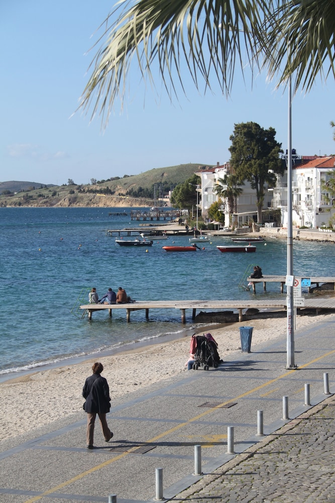 Foca Kumsal Hotel 30/50
