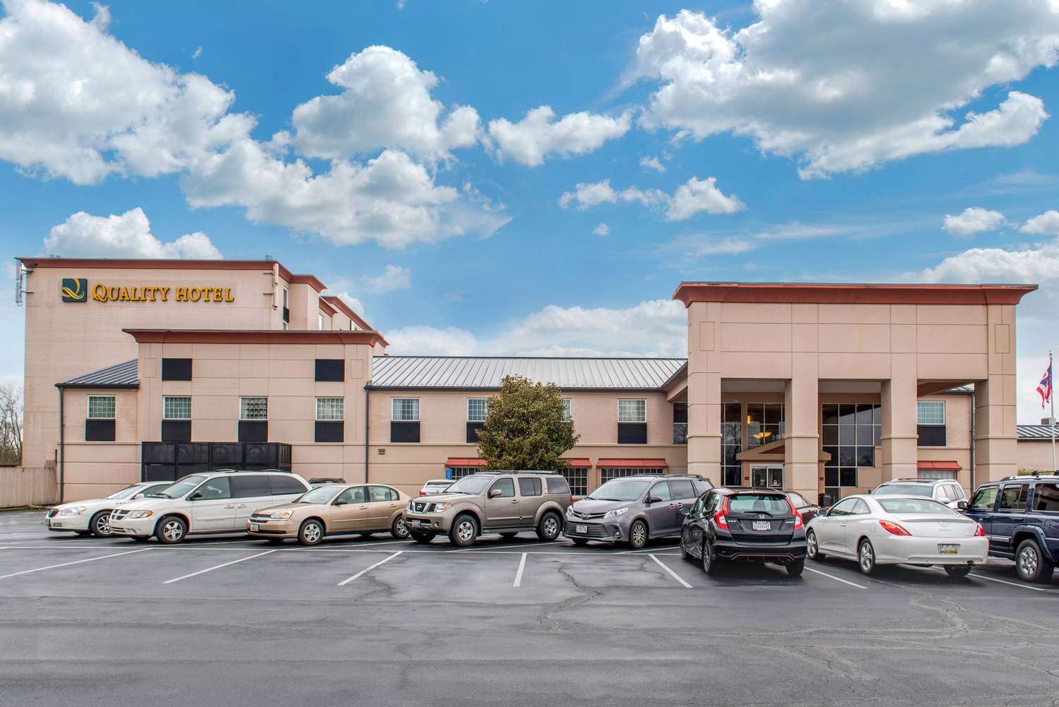 Quality Hotel Conference Center Cincinnati Blue Ash 43/45