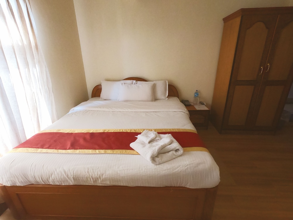 1 BEDROOM, ECONOMY, SINGLE