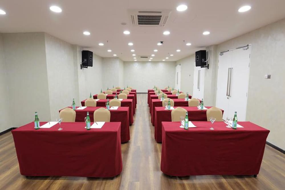Amerin Hotel Johor Bahru 51/57
