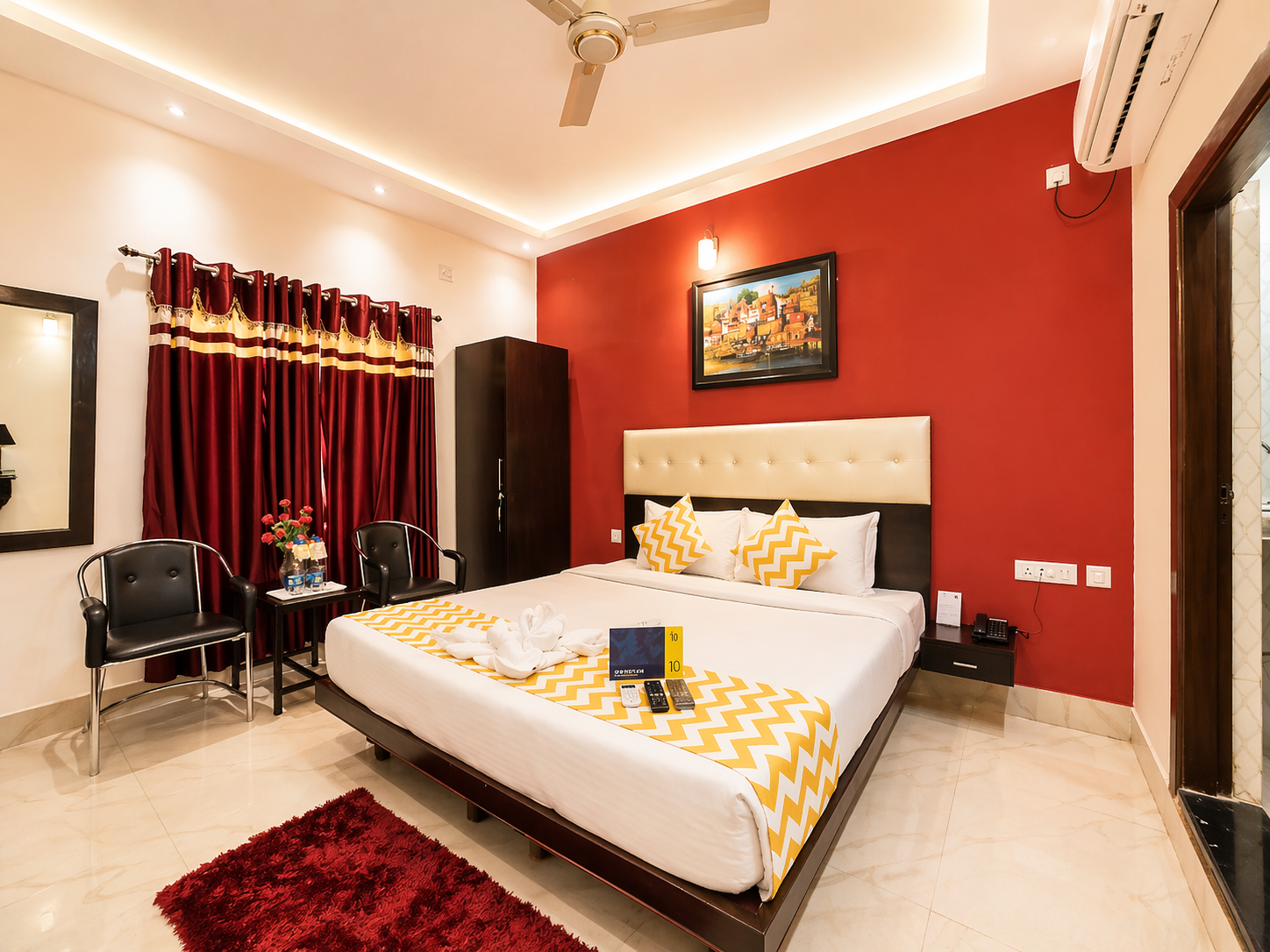 Super, Deluxe, Queen Bed