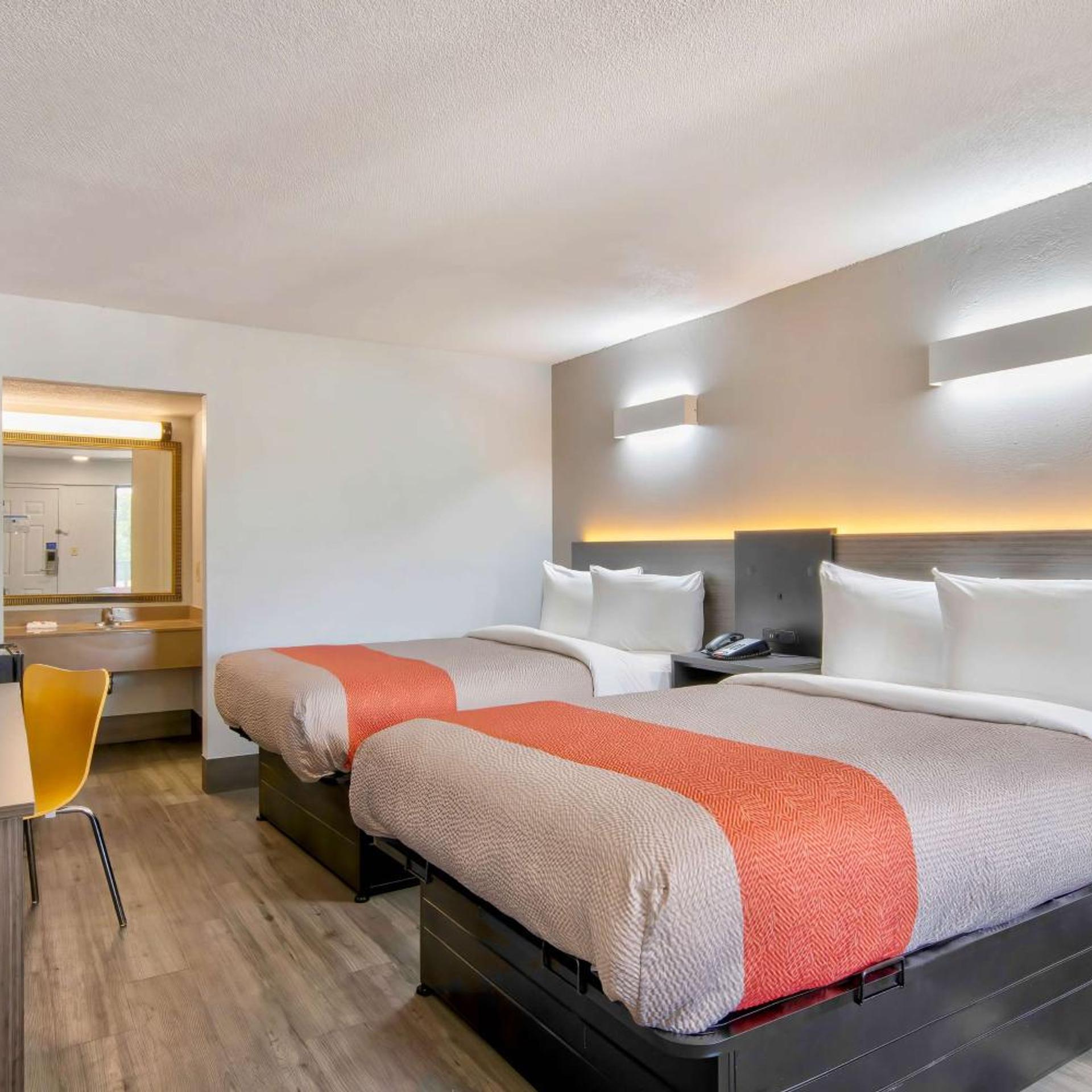 Deluxe, Quadruple, Double Bed