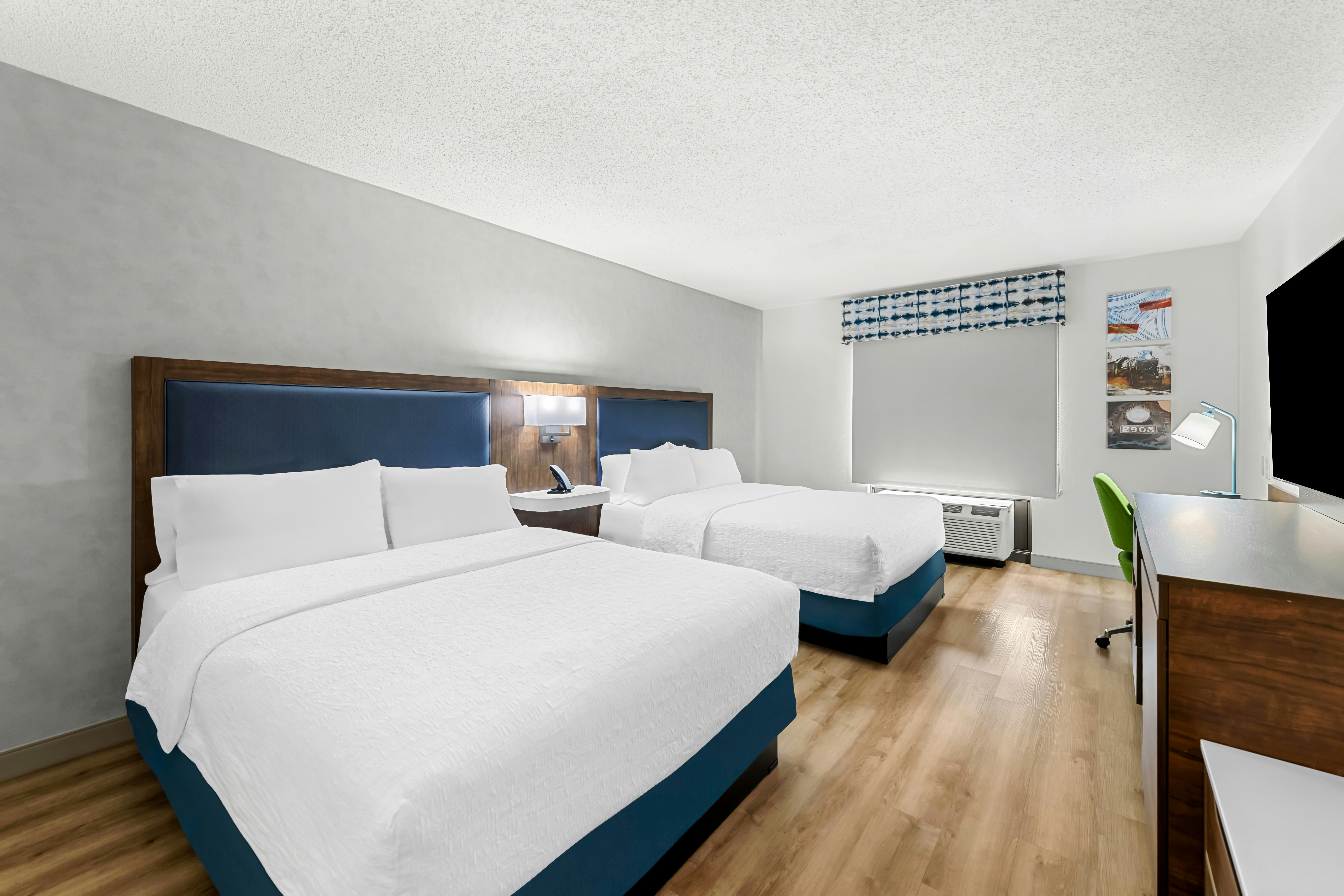ROOM, 2 QUEEN BEDS