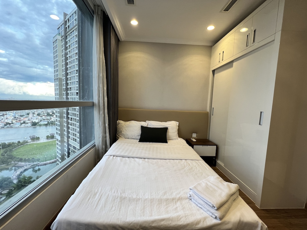 2 BEDROOMS, LUXURY, APARTMENT