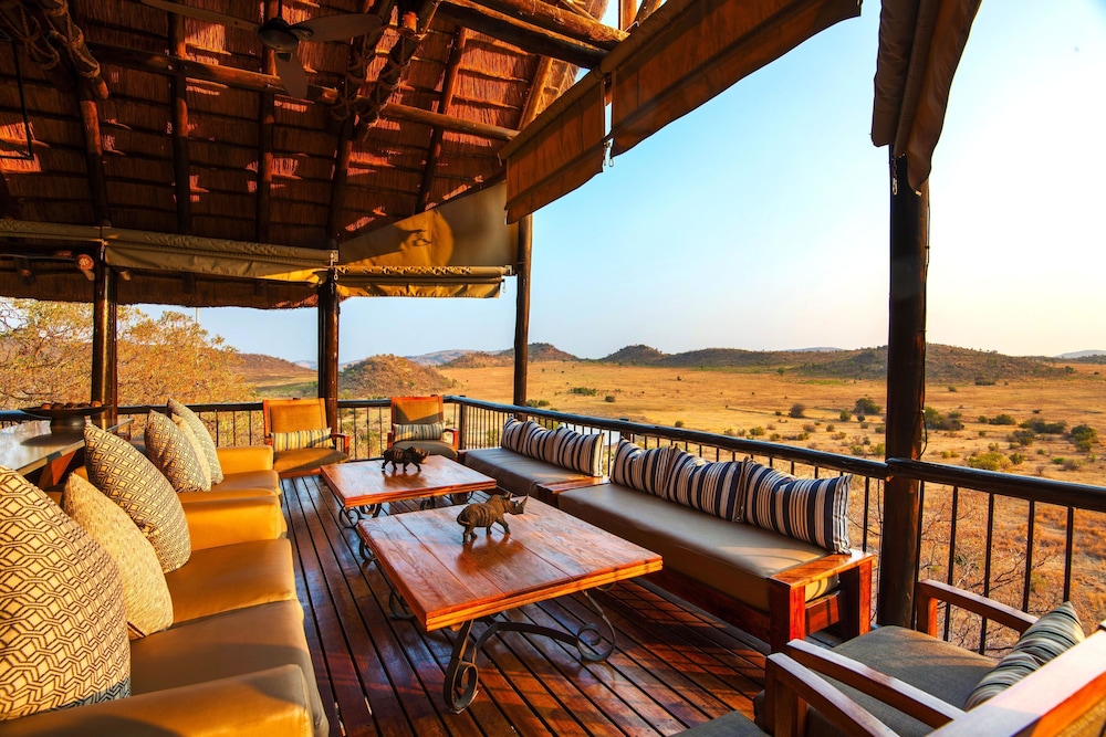TSHUKUDU BUSH LODGE 33/49