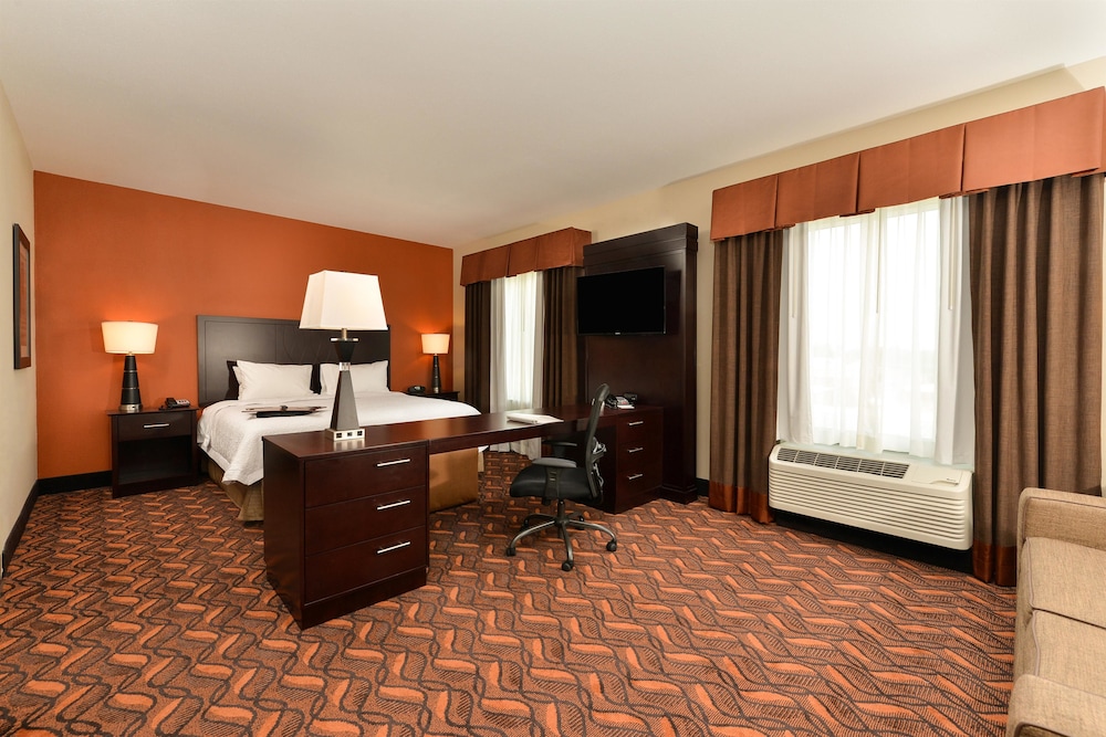 Hampton Inn Suites Harvey New Orleans West Bank 46/57