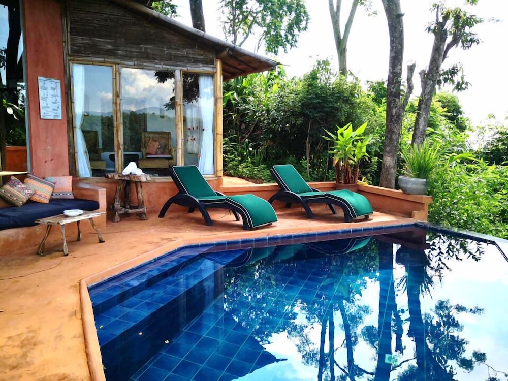 Phu Chaisai Mountain Resort 24/50