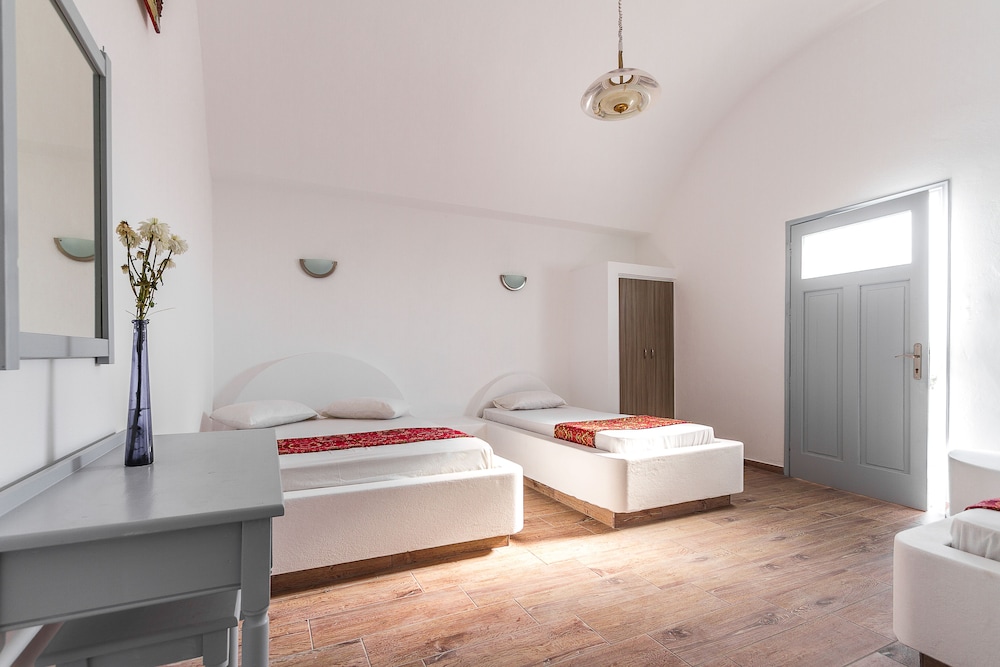 Villa Iliovasilema Santorini 11/50