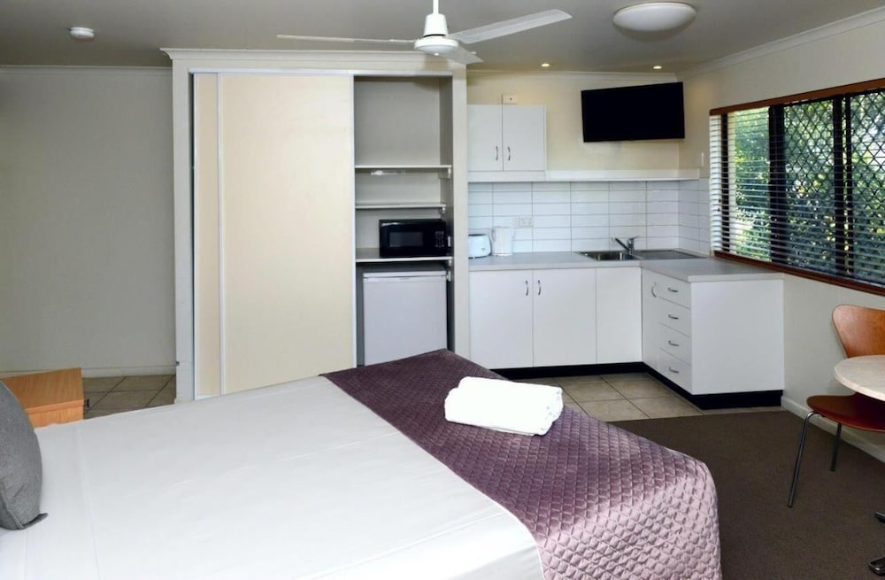 Summit Motel Townsville 19/37