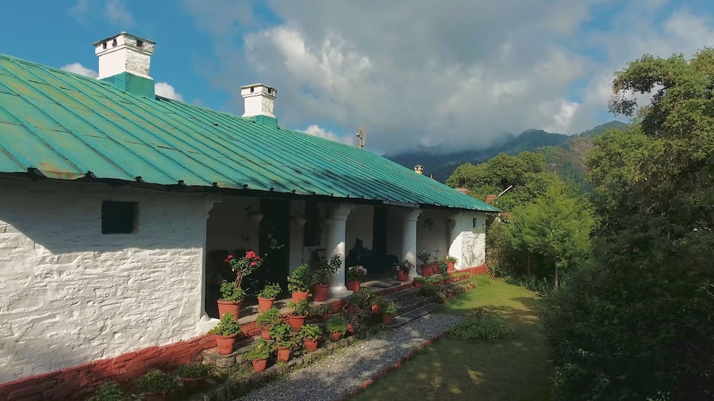 Neemrana's - Ramgarh Bungalows 8/60