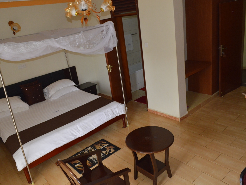 Deluxe, Double Bed, Askay Hotel Suites Entebbe 2/2