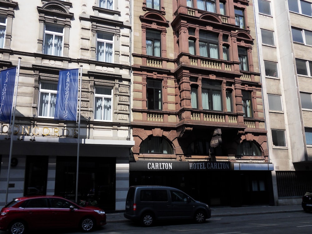 Hotel Carlton 4/50