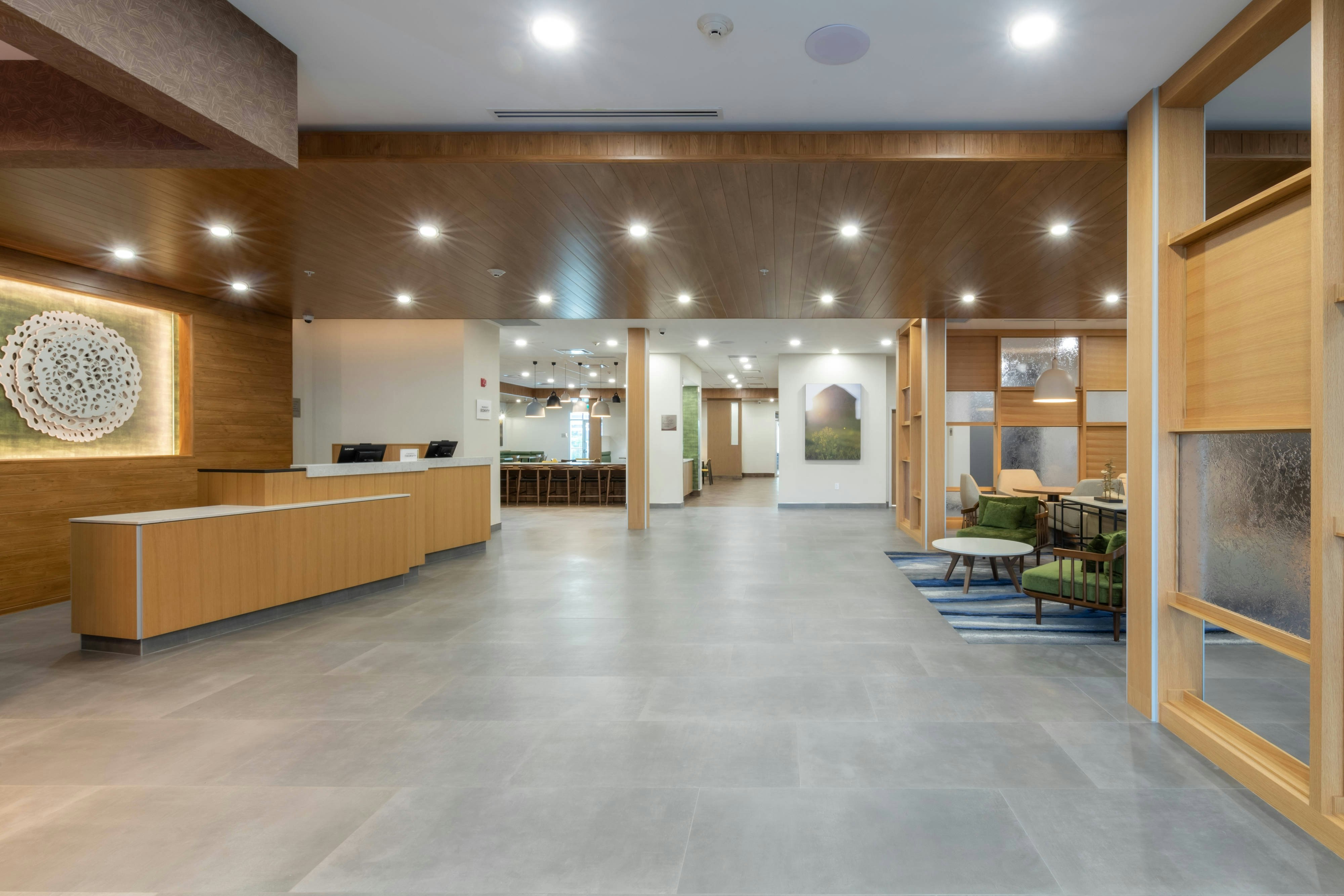 Fairfield Inn & Suites by Marriott Salmon Arm 2/12