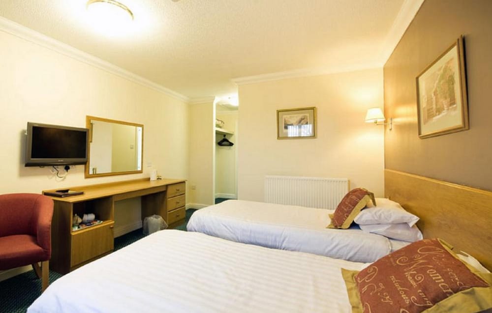 Hotel Wrexham 7/50