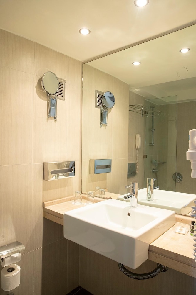 Olympian Bay Grand Resort By Anayia All Inclusive Resorts 71/72