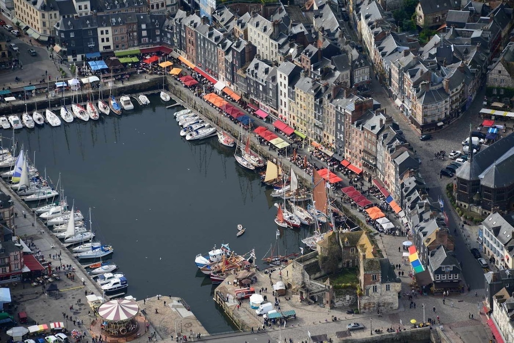 Ibis Budget Honfleur Centre Ville 39/48