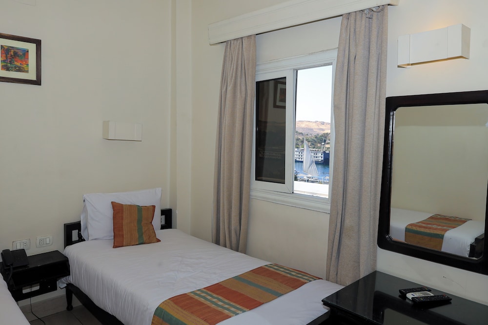 Hapi Hotel 21/68