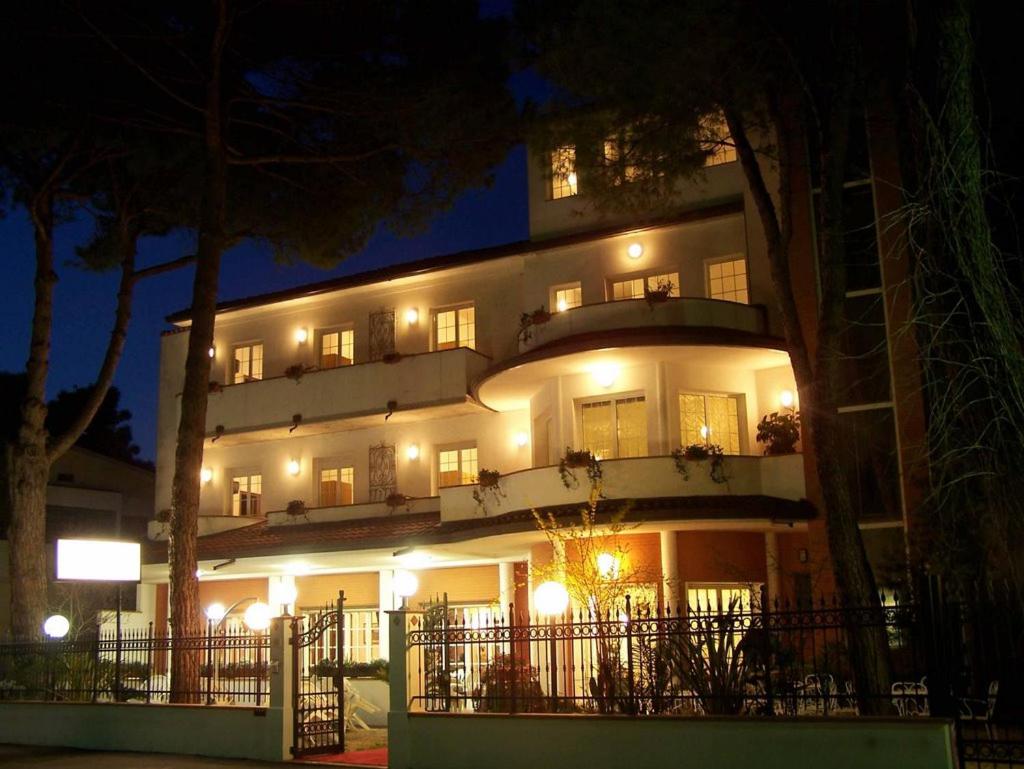 VILLA PINA 3/55