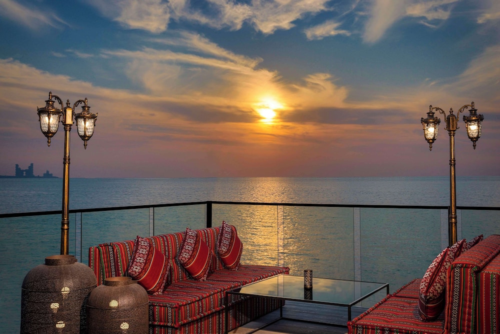 Anantara World Islands Dubai Resort 74/78