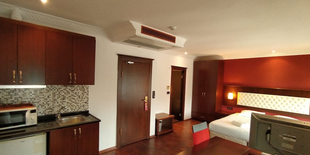 MANGANA KONAK HOTEL 44/64