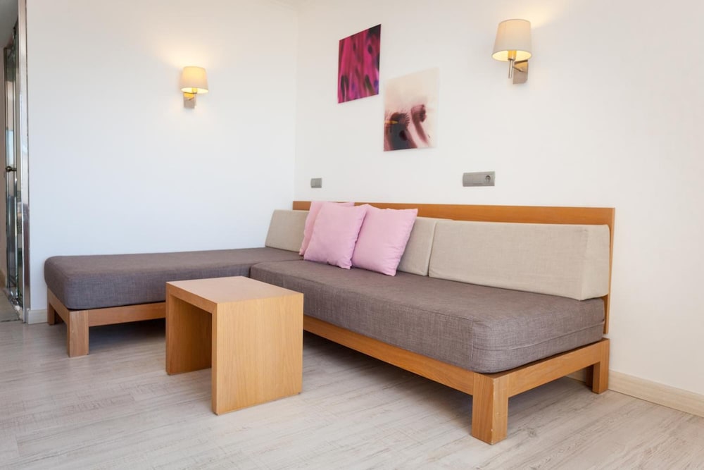 Hotel Timor 32/44