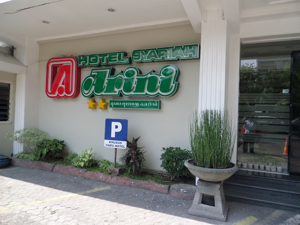 ARINI HOTEL 6/43