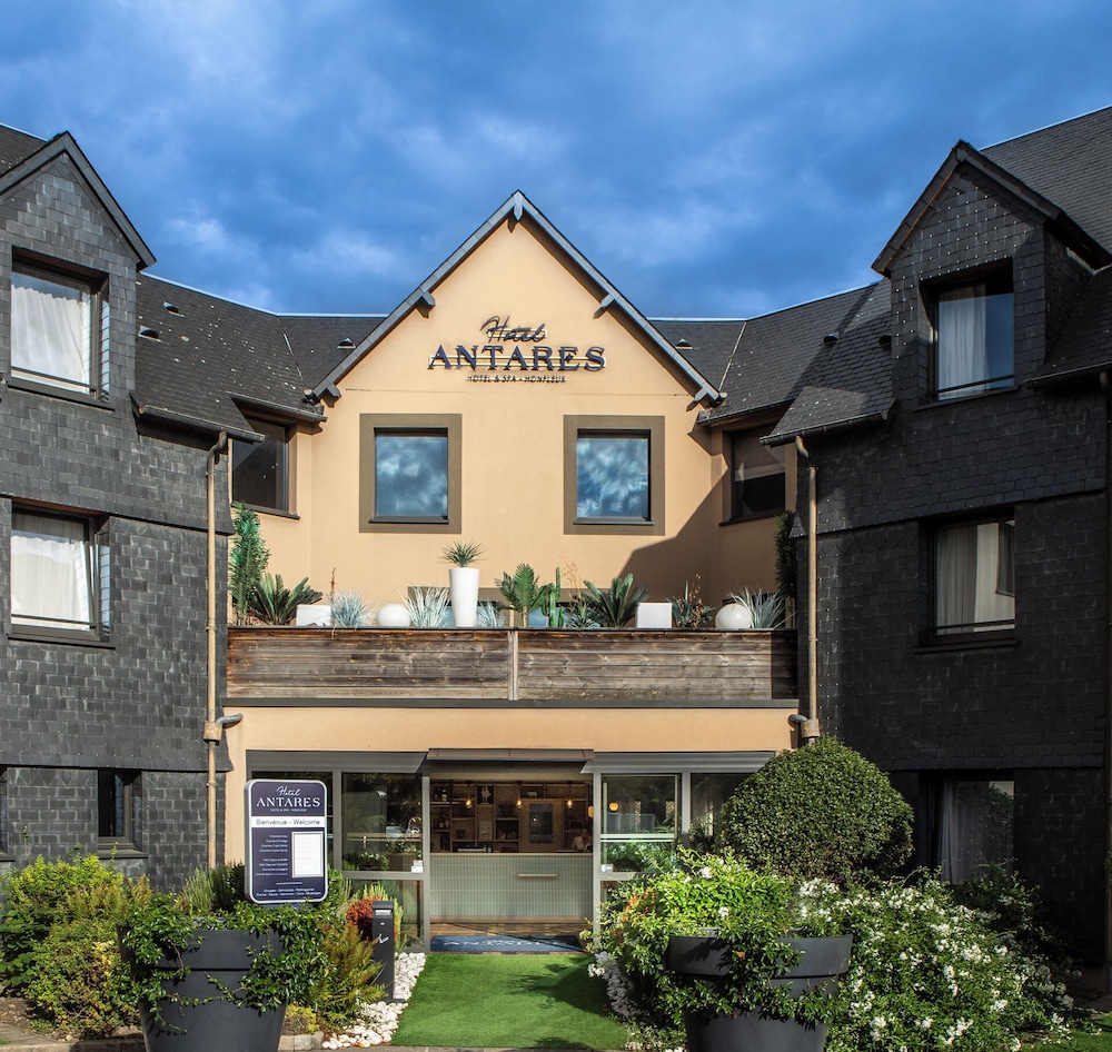 Antares Honfleur in La Riviere-Saint-Sauveur