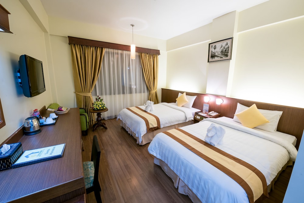 Ohana Phnom Penh Palace Hotel 21/56