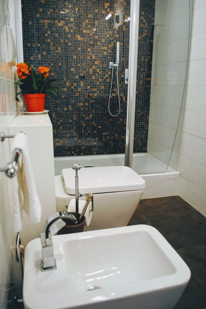 Guest House Cavour 278 42/56