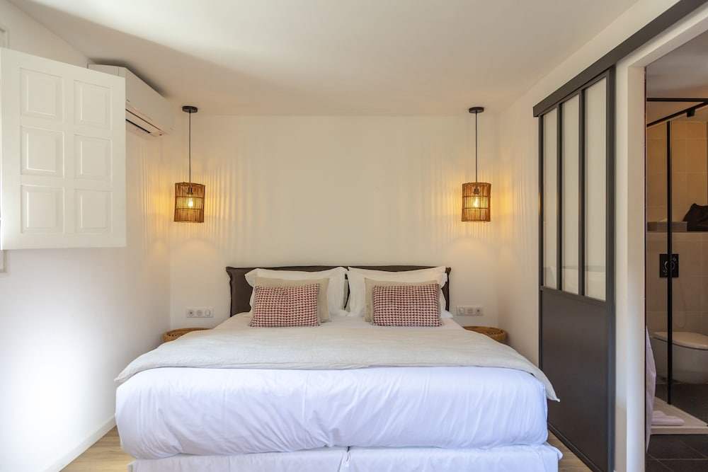Tower, King and Twin Beds