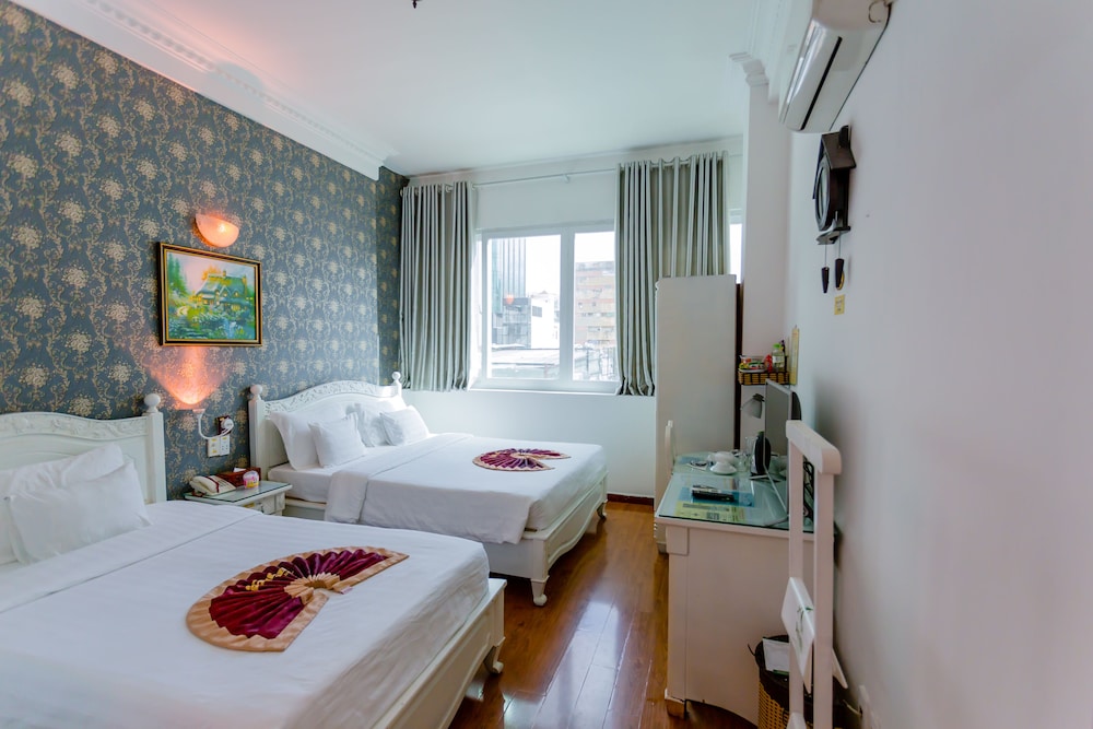 A25 Hotel - 35 Mac Thi Buoi 40/63