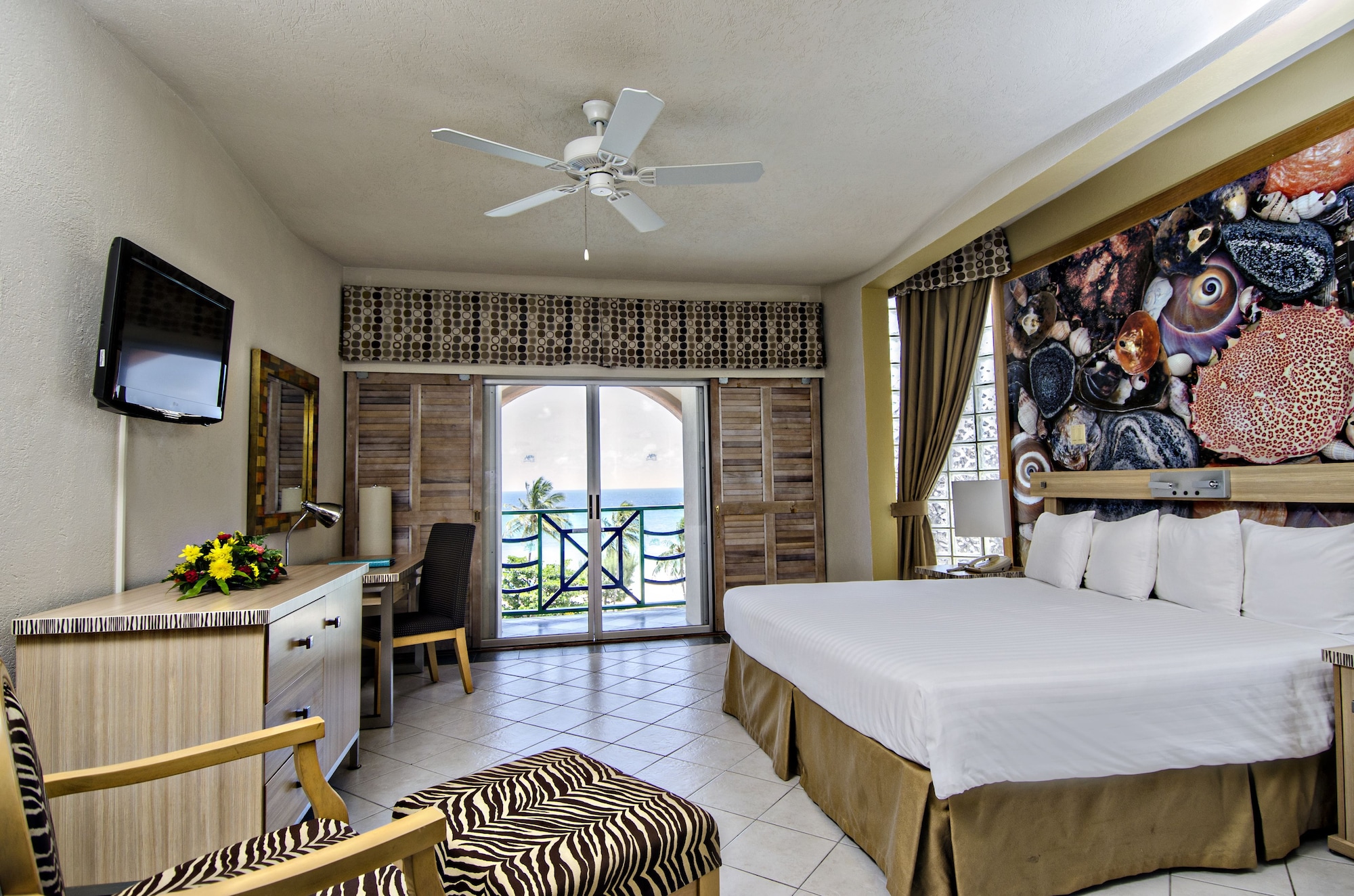 Room, Double Bed, Ocean Front, Sofa