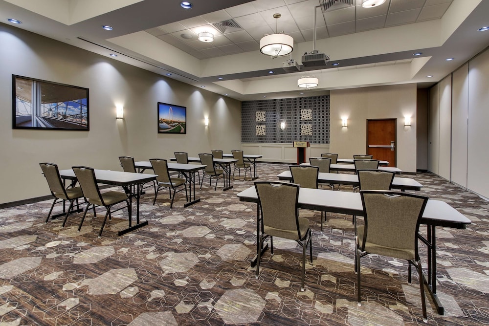 Drury Plaza Hotel Dallas Richardson 43/50