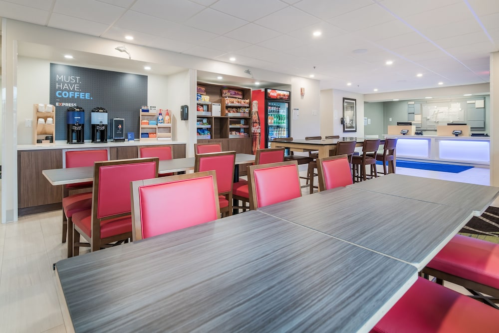 Holiday Inn Express Plymouth, an IHG Hotel 31/41