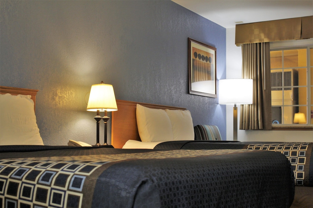 Days Inn By Wyndham El Paso West 23/50