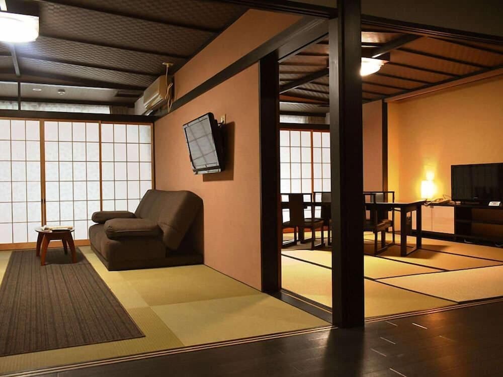 Tokiwa Hotel 23/34