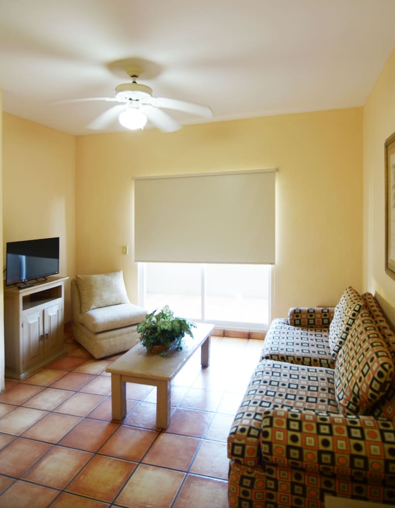 Hotel And Suites Las Palmas Los Cabos 19/68