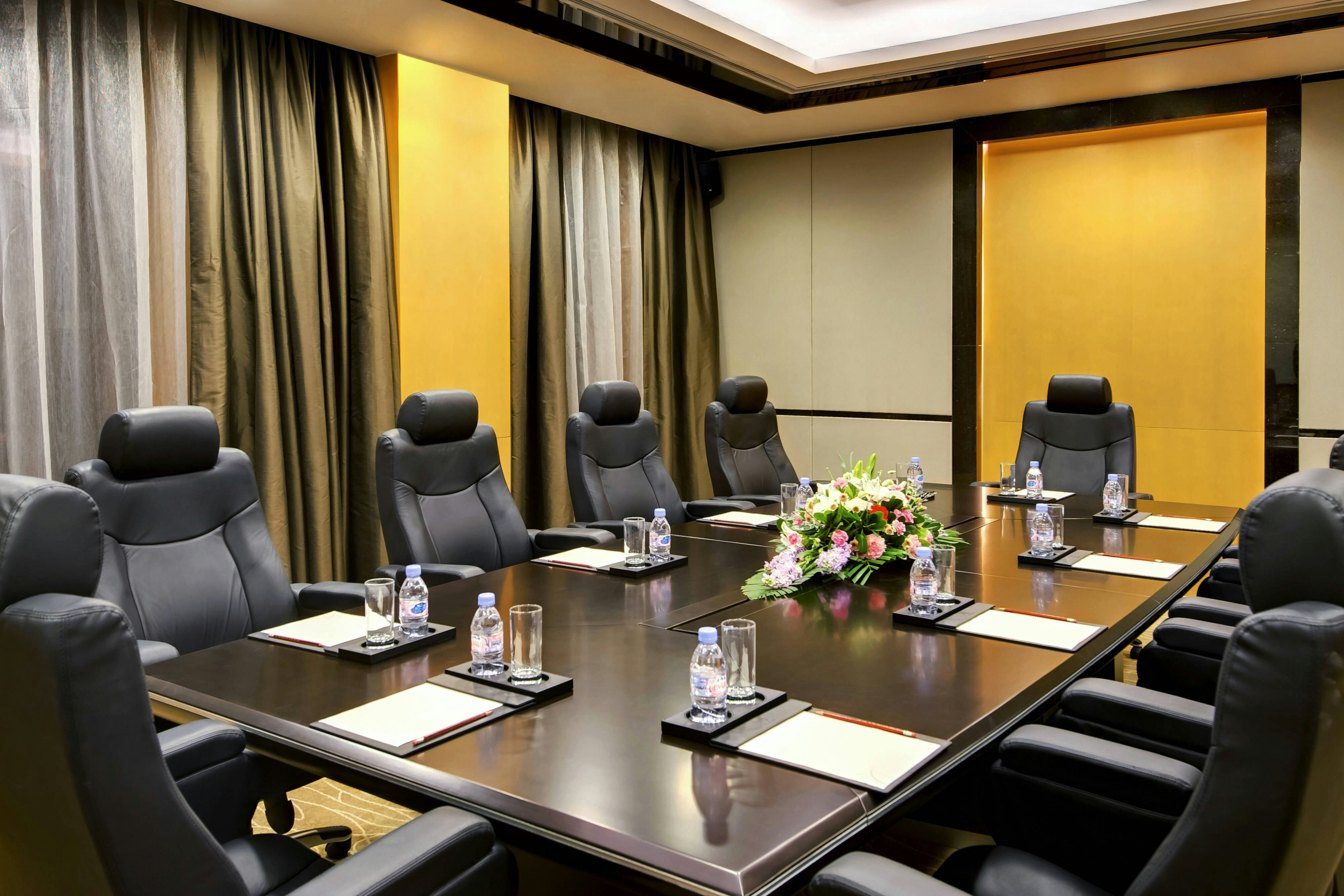 Sheraton Yantai Golden Beach Resort 12/16